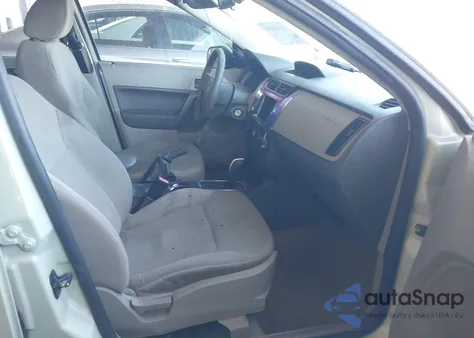 2010 Ford Focus S из США, поврежденный, VIN 1FAHP3EN0AW185692